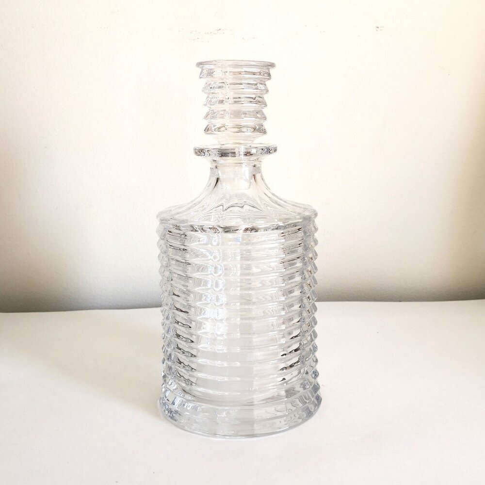 Mid‎ Century 10" Whiskey Non-Leaded Crystal Rippled Decanter